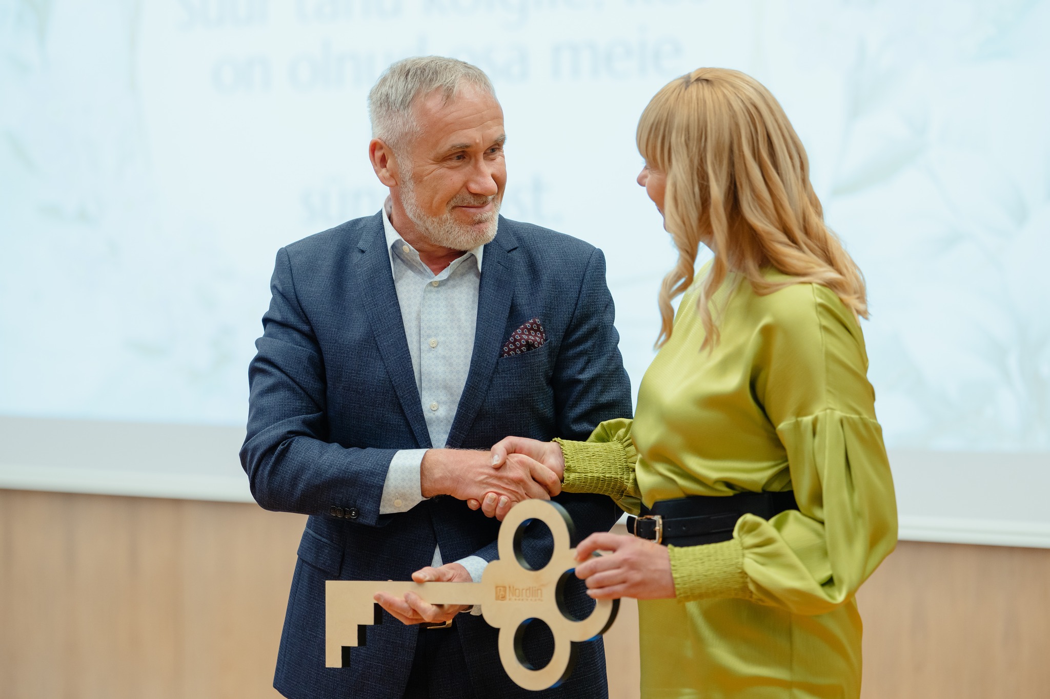 Täna 14. oktoobril avati piduliku aktusega Tallinna Meelespea lasteaia uus hoone. Õnnitlejate rivi oli väga pikk alates Tallinna ja Haabersti juhtkonnast kuni k