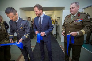 47021795ebc78dae720370b1e4ad6ef89dfc77e33672631c74788ce8ff23e47f (1)