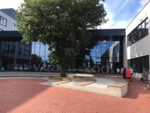 69435904 2376435755956582 3104430034023088128 n