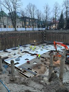 6c03c2f5-f42b-4122-87f3-8ecfb7330f5e