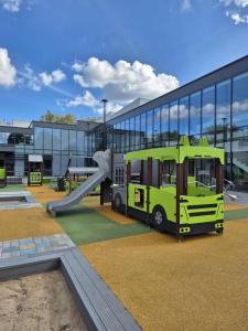 7a115893-6ebd-4ee1-8fa8-23eb6177c07a-1