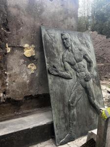 d6a296a3-2c85-4418-a98a-6e3d829f8bad