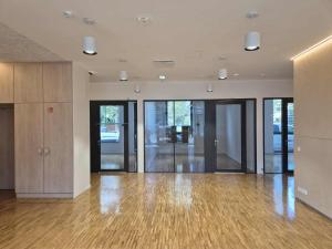 dc3876ea-c06e-4ee5-84f4-19ec5bd2cc69